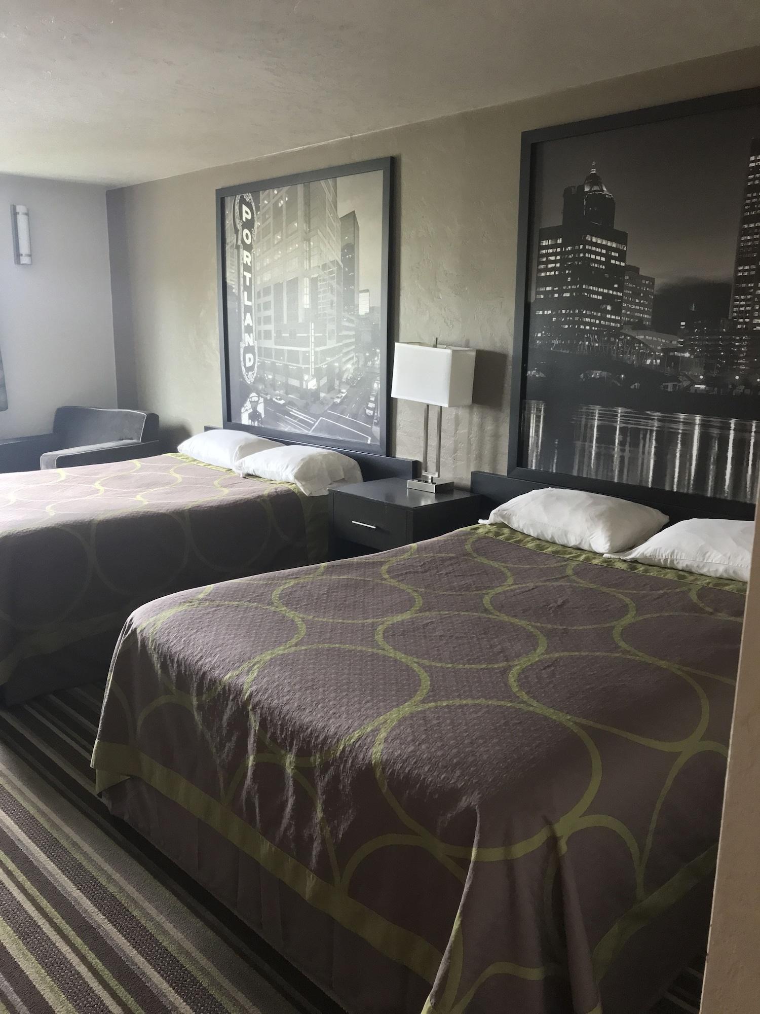 Super 8 By Wyndham Portland Airport Hotell Exteriör bild
